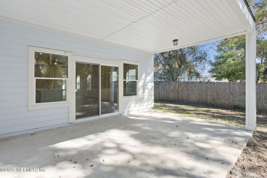 Exterior details and patio area of a home in , Middleburg (Image 27).