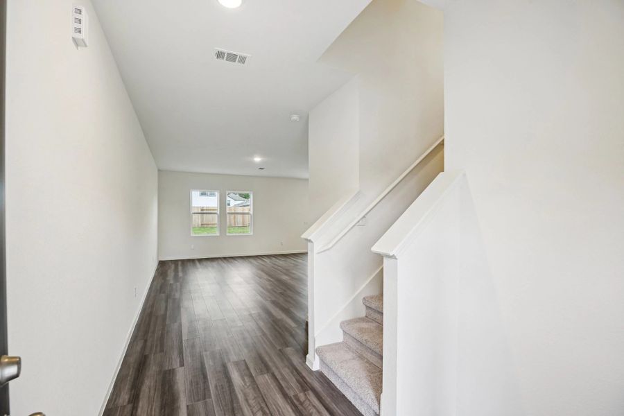 Representative unfurnished interior of a home built from the Discovery by Starlight Homes in Sunset Oaks, Maxwell (Image 17).