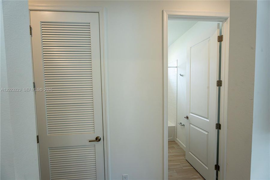 Spacious, unfurnished interior of a new home in Seagrove, Fort Pierce (Image 38). Spacious, unfurnished interior of a new home in Seagrove, Fort Pierce (Image 38).