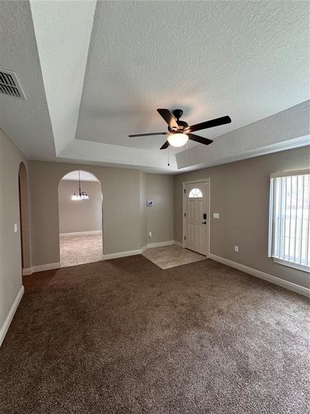 Spacious, unfurnished interior of a new home in , Ocala (Image 29).