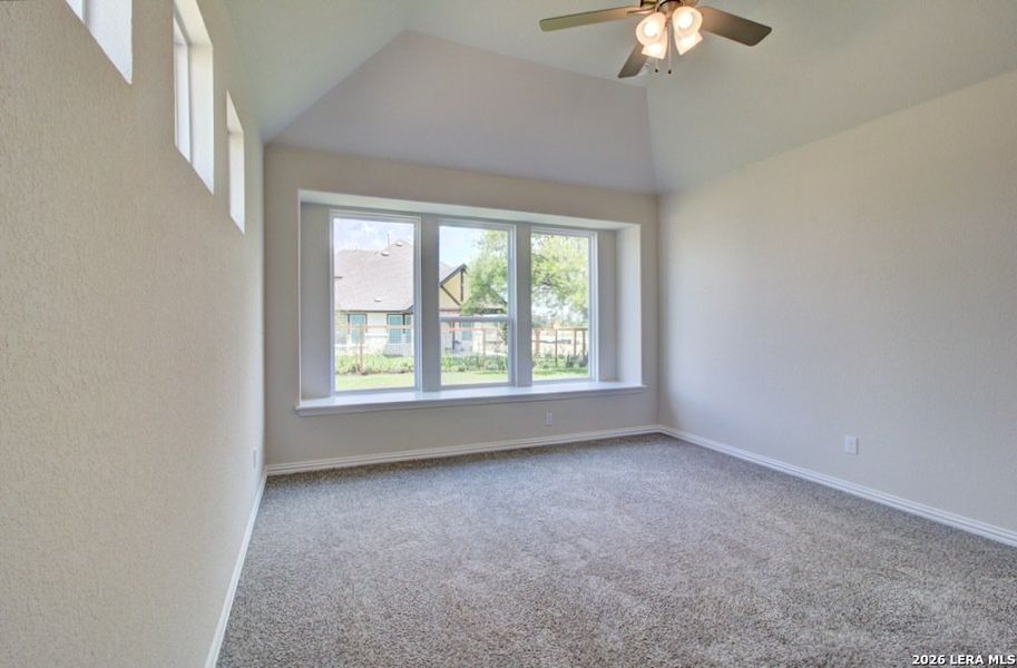 Spacious, unfurnished interior of a new home in The Crossvine, Schertz (Image 17).