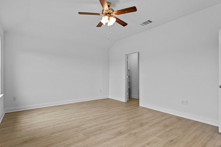 Spacious, unfurnished interior of a new home in Riverview, Georgetown (Image 25). Spacious, unfurnished interior of a new home in Riverview, Georgetown (Image 25).