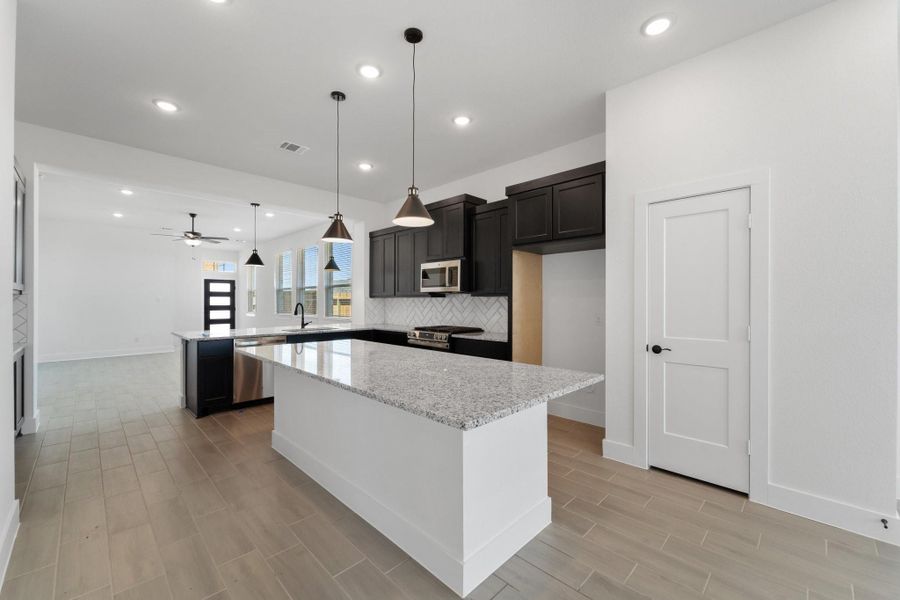Photos are REPRESENTATIVE of the home /floor plan and are NOT of the actual home. Selections, features, and room options may vary. Photos are REPRESENTATIVE of the home /floor plan and are NOT of the actual home. Selections, features, and room options may vary.