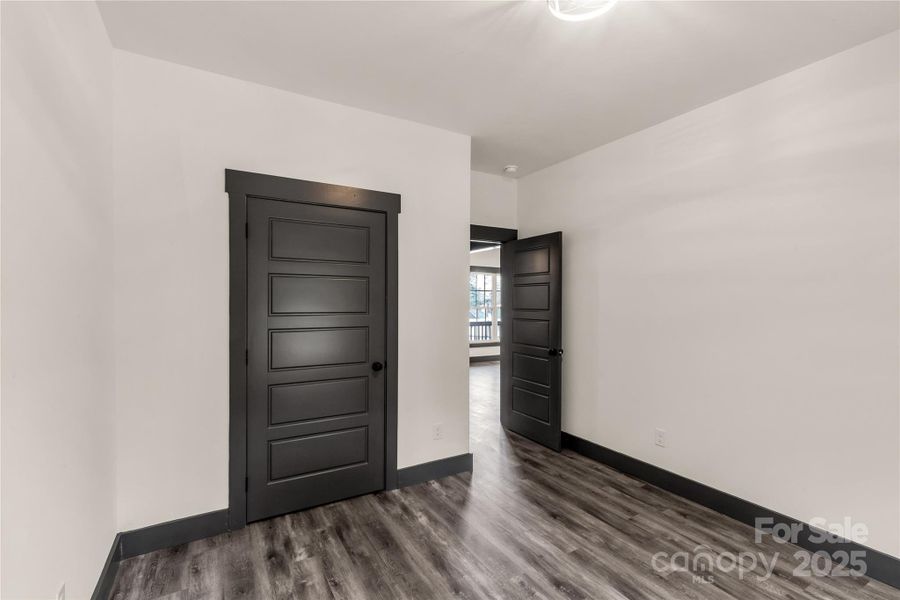 Spacious, unfurnished interior of a new home in , Chester (Image 24).