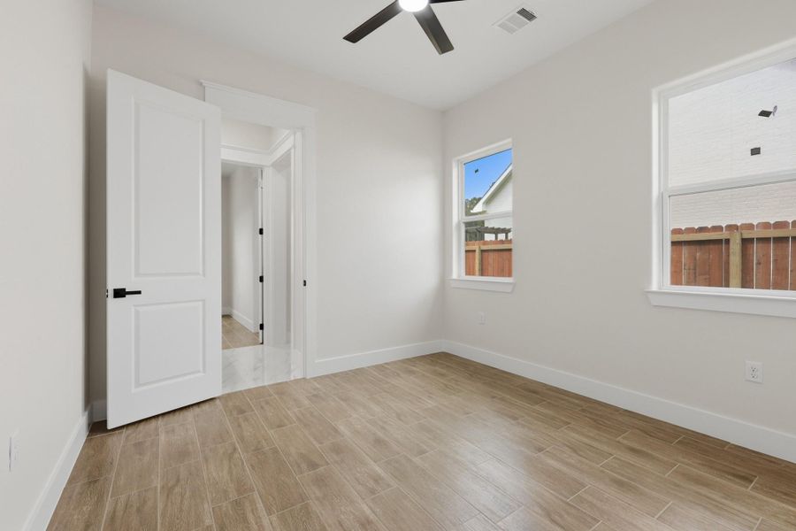 Spacious, unfurnished interior of a new home in , Dayton (Image 28).