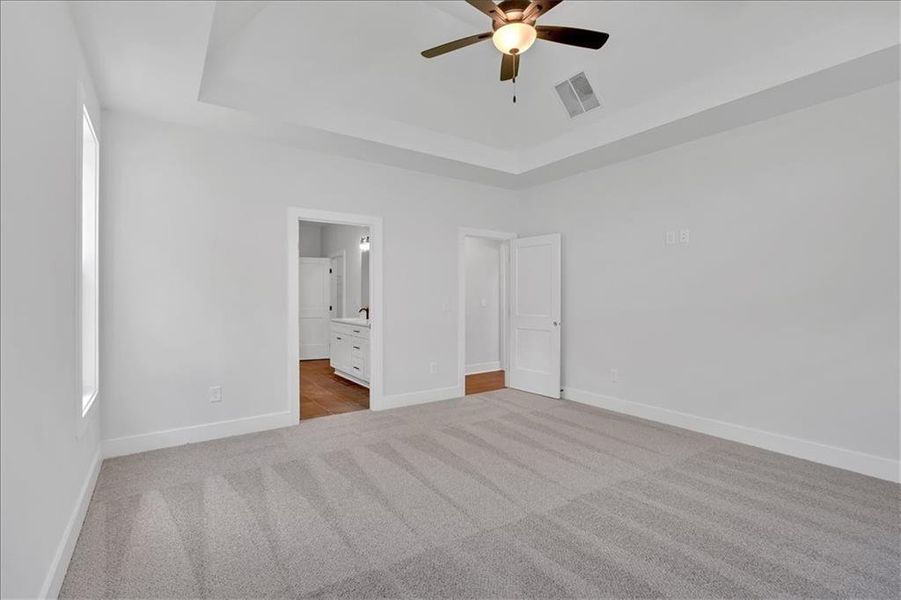 Spacious, unfurnished interior of a new home in , Rome (Image 38).