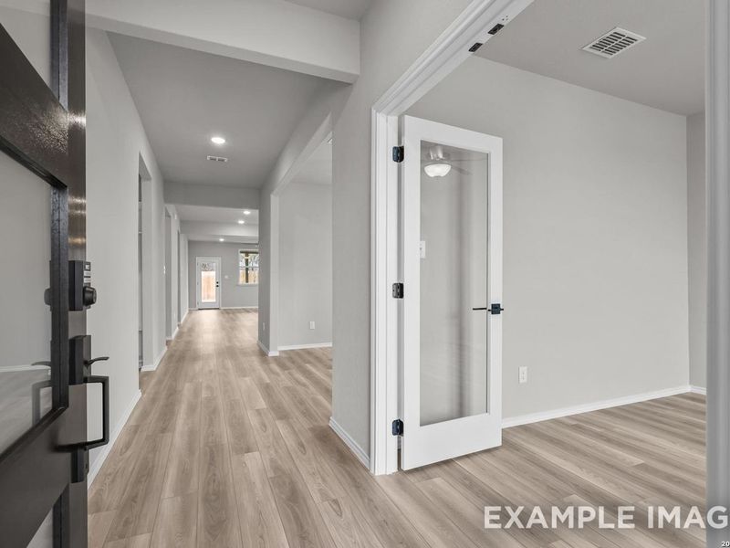 Spacious, unfurnished interior of a new home in Hickory Ridge, Elmendorf (Image 12).