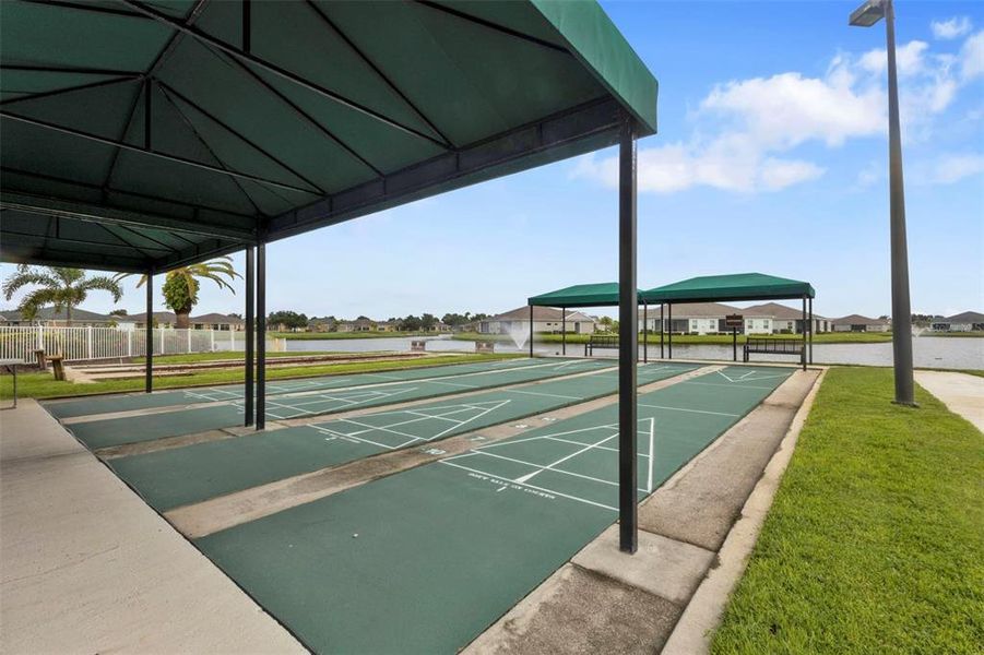 Community amenities in Kings Gate, Port Charlotte (Image 14). Community amenities in Kings Gate, Port Charlotte (Image 14).
