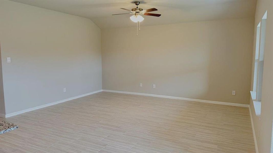 Spacious, unfurnished interior of a new home in Highlands at Chapel Creek, Fort Worth (Image 14). Spacious, unfurnished interior of a new home in Highlands at Chapel Creek, Fort Worth (Image 14).