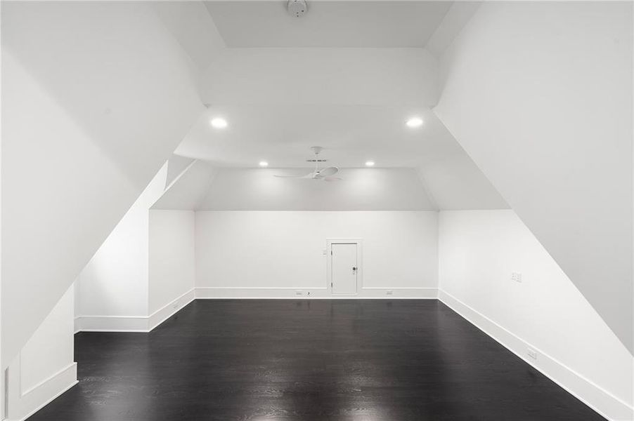 Spacious, unfurnished interior of a new home in , Sandy Springs (Image 76).