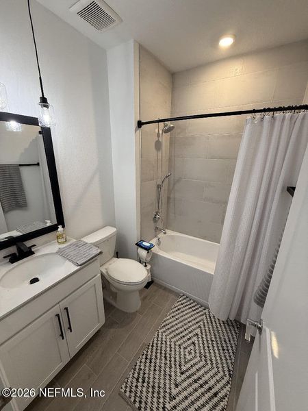 Furnished interior view inside a new home in Tributary, Yulee (Image 8).
