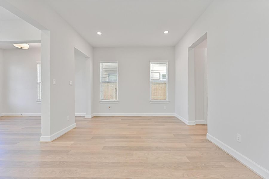 Spacious, unfurnished interior of a new home in Pearland Old Townsite, Pearland (Image 22).