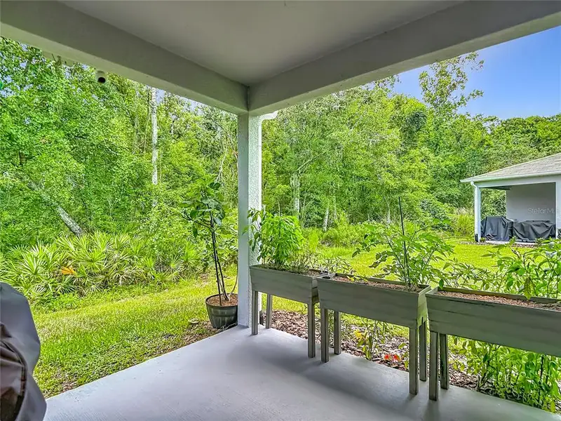 Exterior details and patio area of a home in , New Port Richey (Image 31).