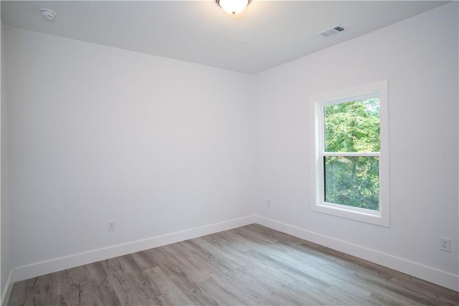 Spacious, unfurnished interior of a new home in , Hartwell (Image 23).