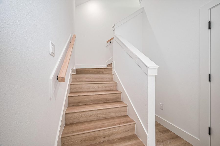 Spacious, unfurnished interior of a new home in , Houston (Image 37).