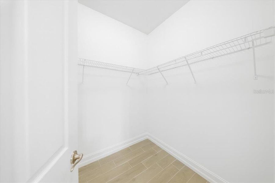 Spacious, unfurnished interior of a new home in , Naples (Image 20).