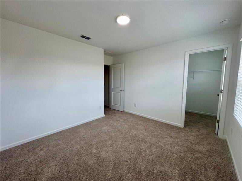 Spacious, unfurnished interior of a new home in Eastlyn Crossing, Flowery Branch (Image 21). Spacious, unfurnished interior of a new home in Eastlyn Crossing, Flowery Branch (Image 21).