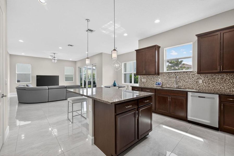 5337 Macoon Wy Westlake FL 33470