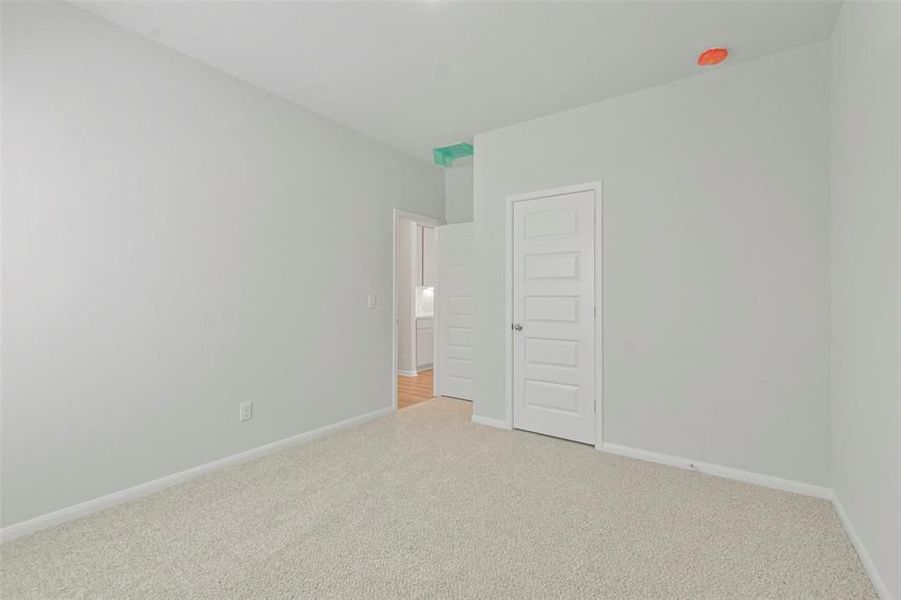 Spacious, unfurnished interior of a new home in Lakes at Black Oak, Magnolia (Image 50).