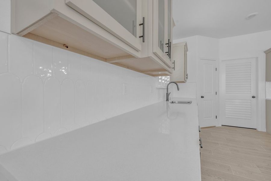 Representative unfurnished interior of a home built from the Bellagio 425SSC by Saratoga Homes in Paseo Del Este, El Paso (Image 34).