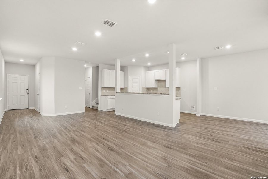 Spacious, unfurnished interior of a new home in Katzer Ranch, Converse (Image 13).
