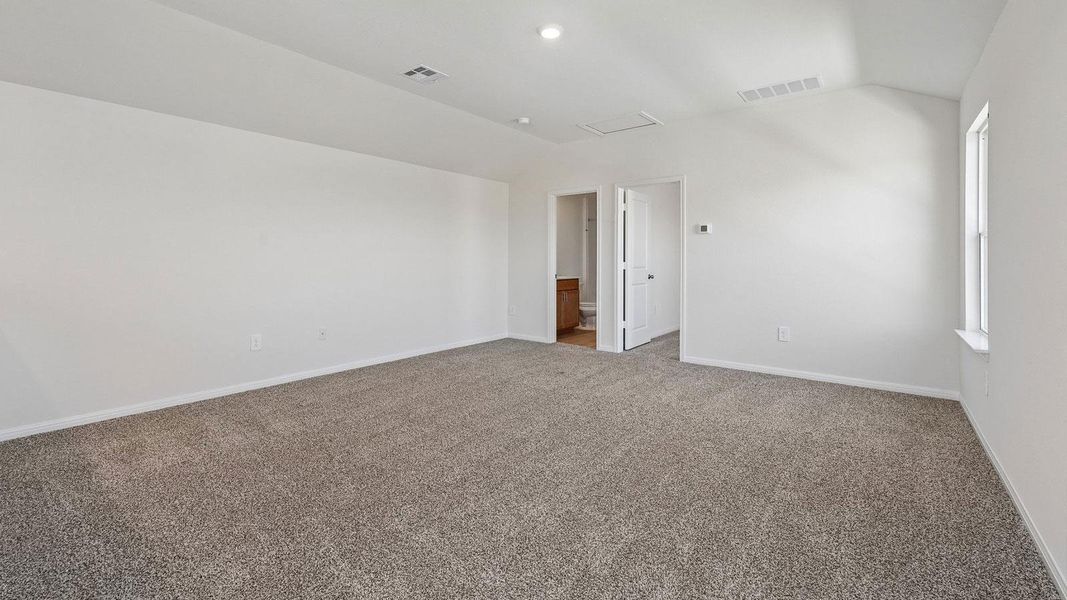 Spacious, unfurnished interior of a new home in Carillon, Manor (Image 20).