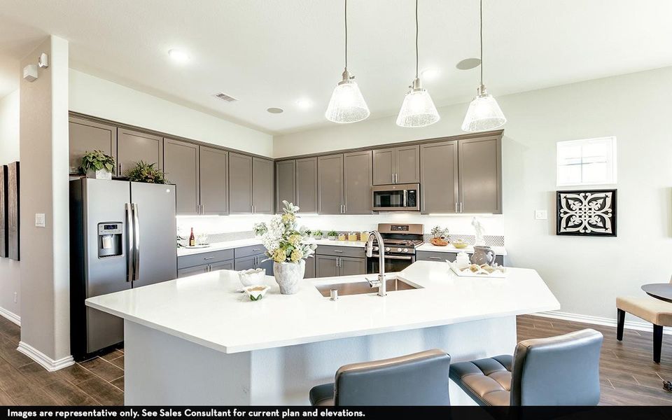 Furnished interior view inside a new home in Martha's Vineyard, Alvin (Image 19).