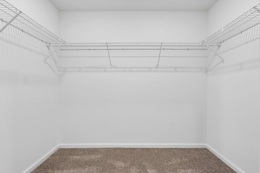 Spacious, unfurnished interior of a new home in Hawkes Meadow, Jacksonville (Image 23).