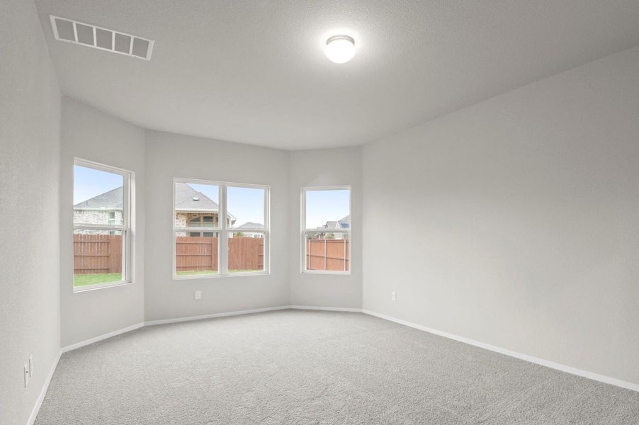 Spacious, unfurnished interior of a new home in Oaks at San Gabriel, Georgetown (Image 25).