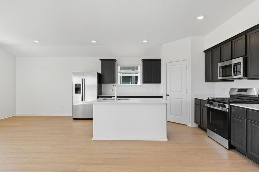 Furnished interior view inside a new home in River Ridge, Crandall (Image 8). Furnished interior view inside a new home in River Ridge, Crandall (Image 8).