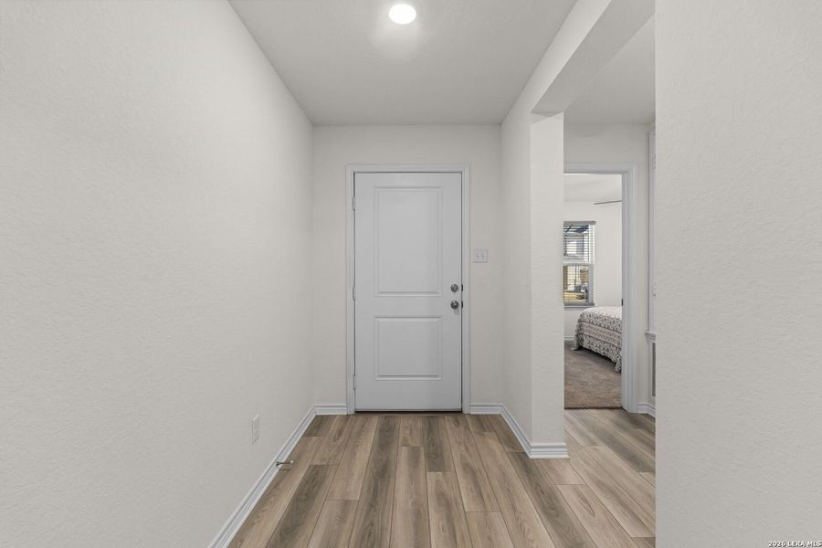 Spacious, unfurnished interior of a new home in , San Antonio (Image 23).