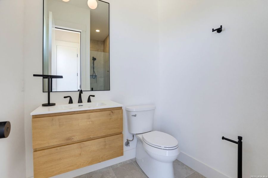 Furnished interior view inside a new home in , Bulverde (Image 34).