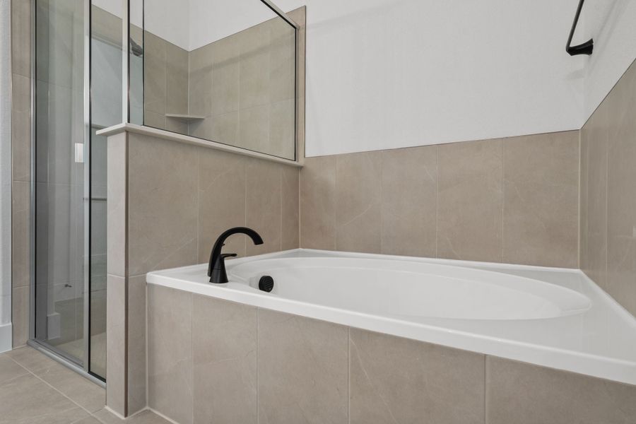 New Home in Dripping Springs, TX.  - Slide 25