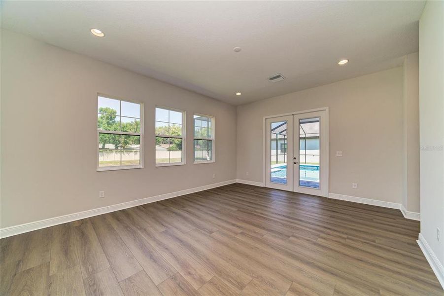 Spacious, unfurnished interior of a new home in Hidden Lakes, Brandon (Image 39).