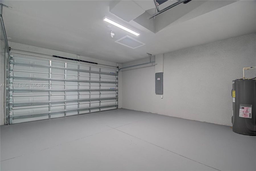 Spacious, unfurnished interior of a new home in , Lehigh Acres (Image 6). Spacious, unfurnished interior of a new home in , Lehigh Acres (Image 6).