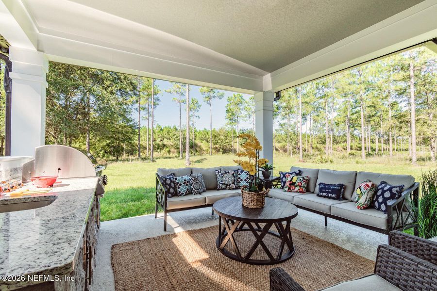 Exterior details and patio area of a home in , Hilliard (Image 4).