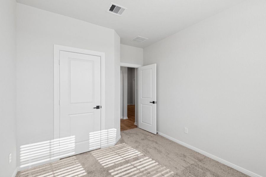 Spacious, unfurnished interior of a new home in Jordan Ranch 45' Homesites, Fulshear (Image 17). Spacious, unfurnished interior of a new home in Jordan Ranch 45' Homesites, Fulshear (Image 17).