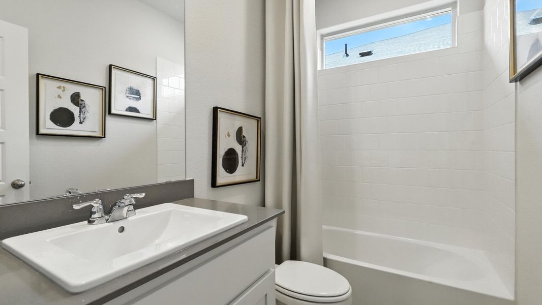 Furnished interior view inside a new home in Vista Point, Grandview (Image 31). Furnished interior view inside a new home in Vista Point, Grandview (Image 31).