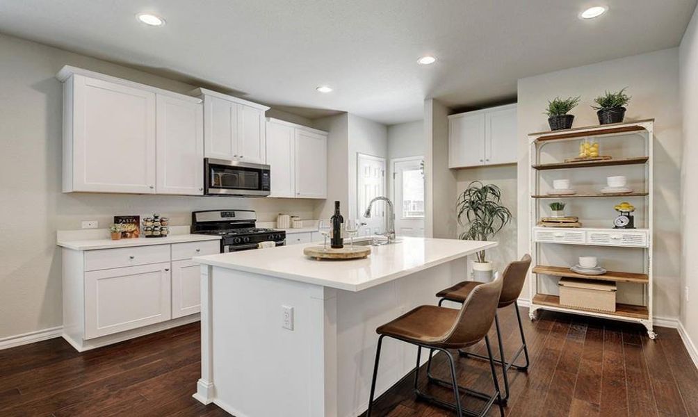Furnished interior view inside a new home in Emory Crossing 40s, Hutto (Image 11).