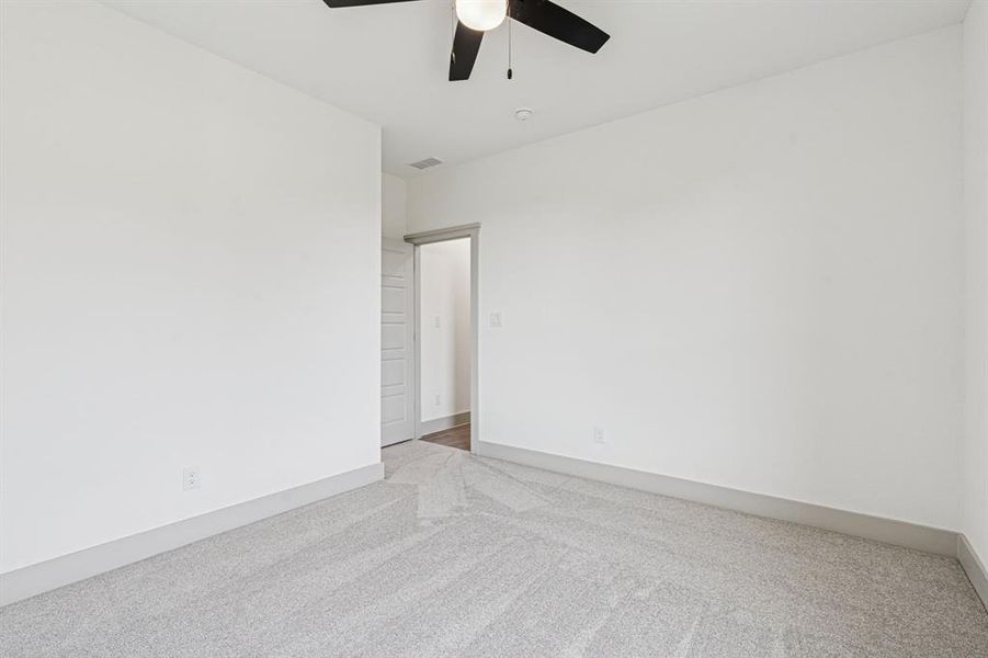 Spacious, unfurnished interior of a new home in , Granbury (Image 29). Spacious, unfurnished interior of a new home in , Granbury (Image 29).