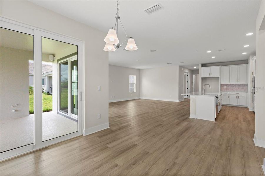Spacious, unfurnished interior of a new home in , Bradenton (Image 43). Spacious, unfurnished interior of a new home in , Bradenton (Image 43).