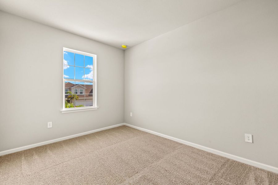 Spacious, unfurnished interior of a new home in Arboretum, Naples (Image 15).