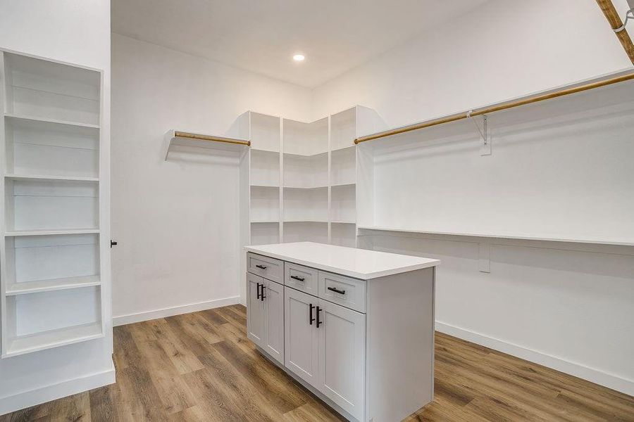 Furnished interior view inside a new home in , Glen Rose (Image 5).