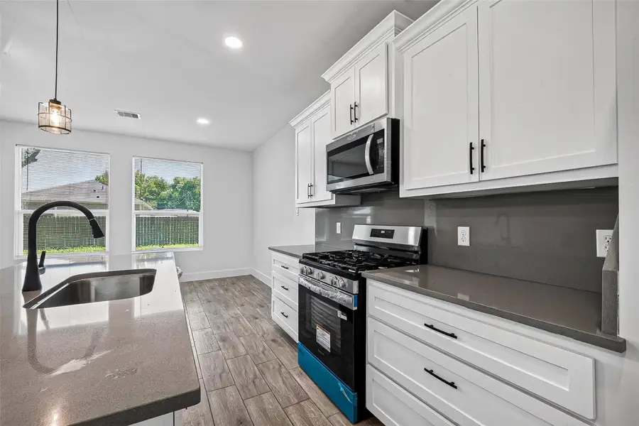 Furnished interior view inside a new home in , Crosby (Image 14).