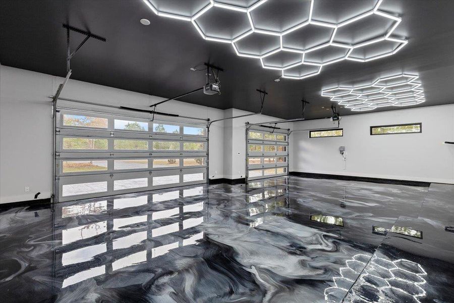 3D High gloss metallic finish epoxy floor. 3D High gloss metallic finish epoxy floor.