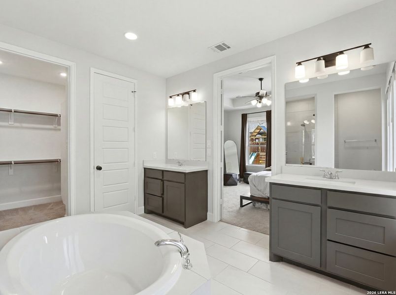 Furnished interior view inside a new home in Corley Farms, Boerne (Image 29). Furnished interior view inside a new home in Corley Farms, Boerne (Image 29).