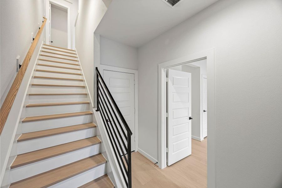 Spacious, unfurnished interior of a new home in Shepherd Heights, Houston (Image 33). Spacious, unfurnished interior of a new home in Shepherd Heights, Houston (Image 33).