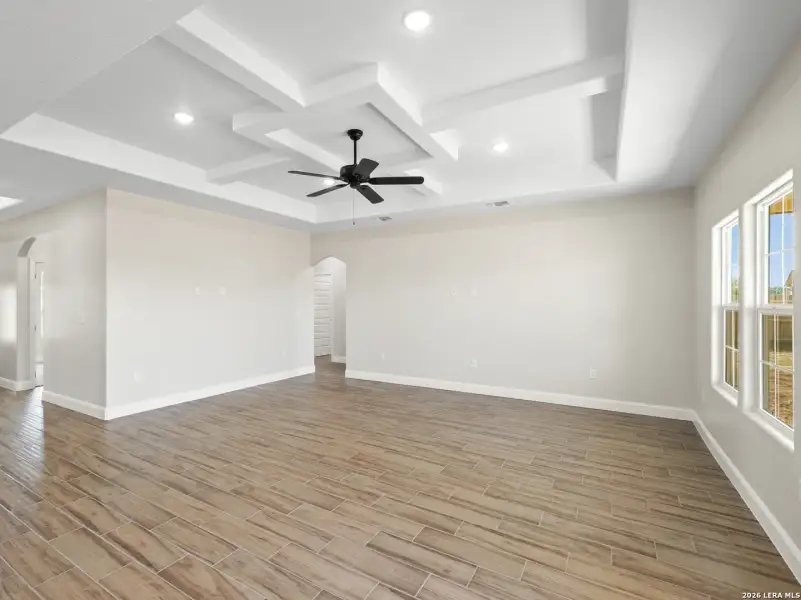 Spacious, unfurnished interior of a new home in , San Antonio (Image 15).