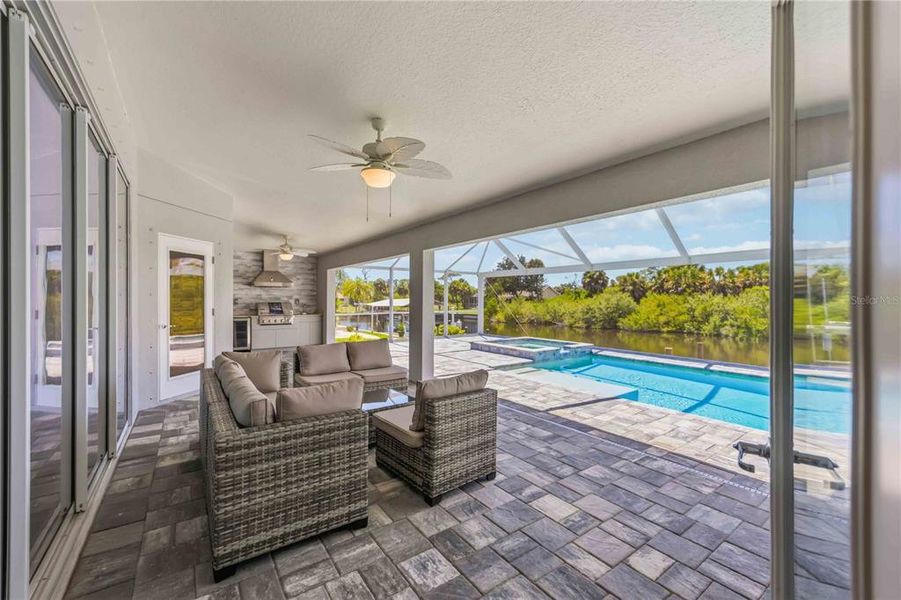 Exterior details and patio area of a home in , Port Charlotte (Image 30).