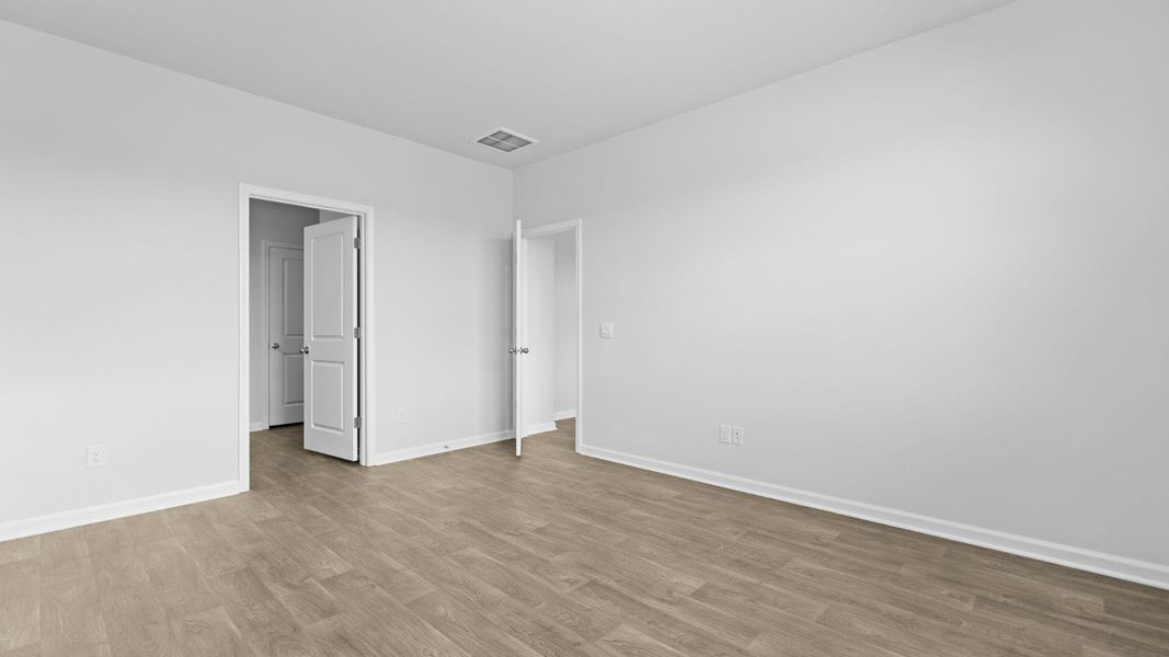 Spacious, unfurnished interior of a new home in The Ranch, Holly Hill (Image 11).